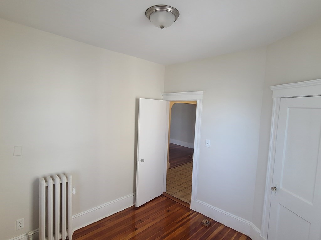 537 Beach St, Revere