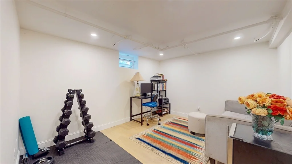 49 Ripley Rd, Medford