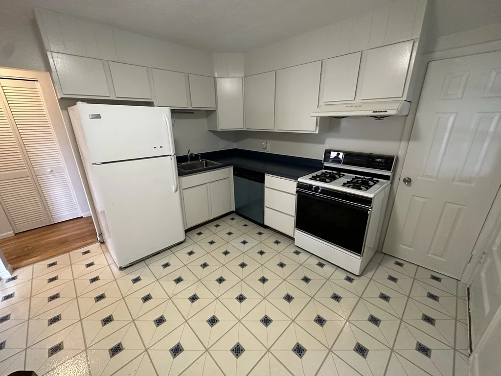 36 Undine Rd, Brighton