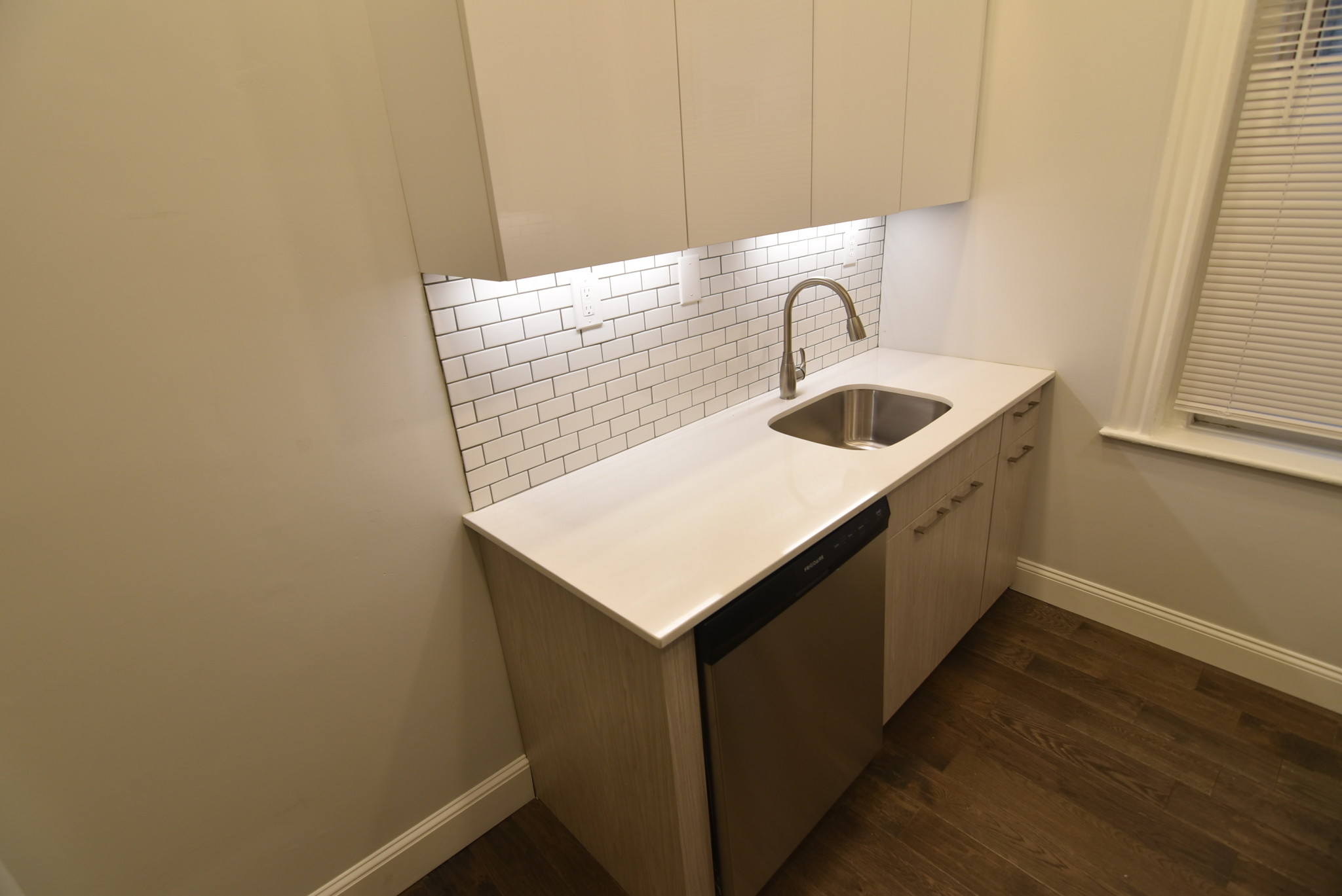 55 Queensberry St, Fenway