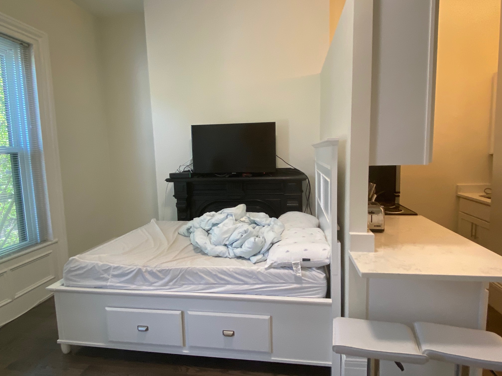 90 Charles St, Beacon Hill