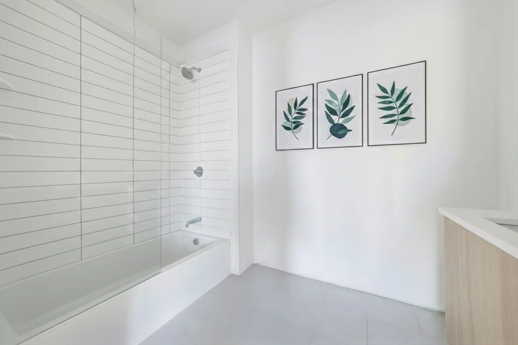 1035 Commonwealth Ave, Allston