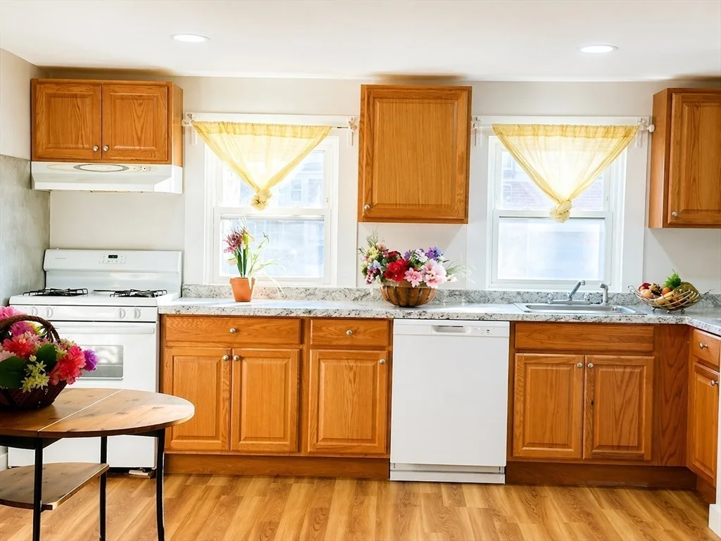 8 Ralph Piteri Ter, Watertown