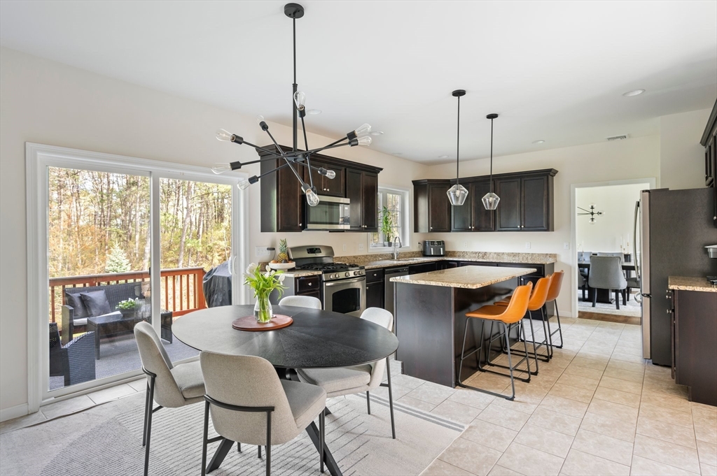 86 Pioneer Trail, Plymouth