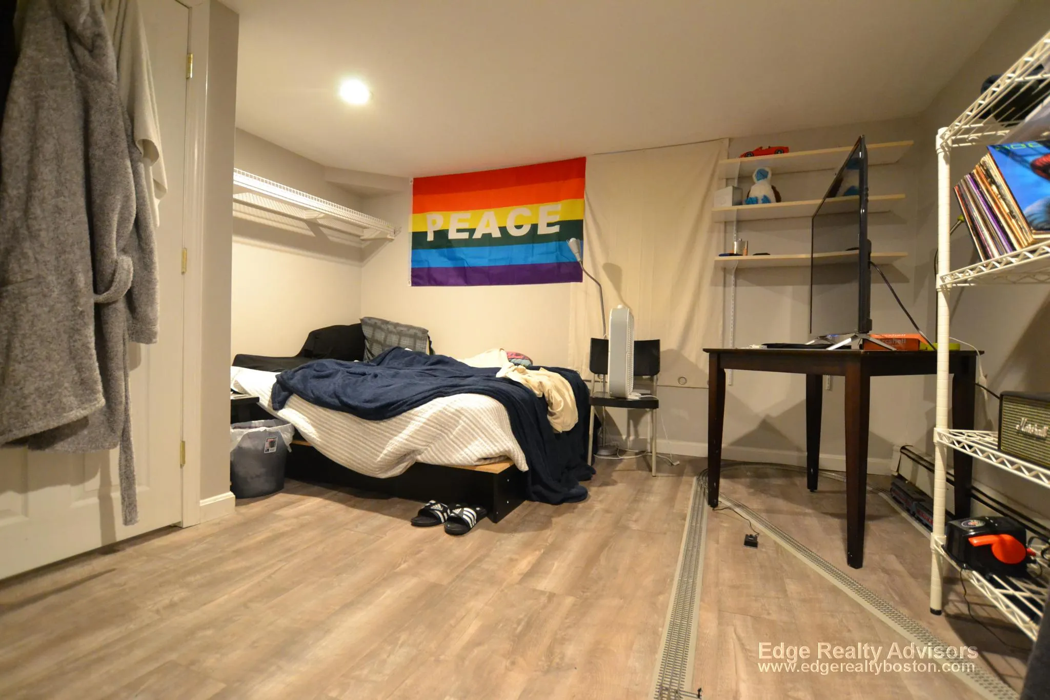 33 Long Ave, Brighton