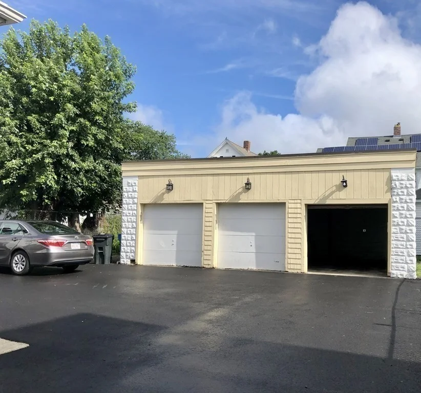 262 Brown St, Waltham