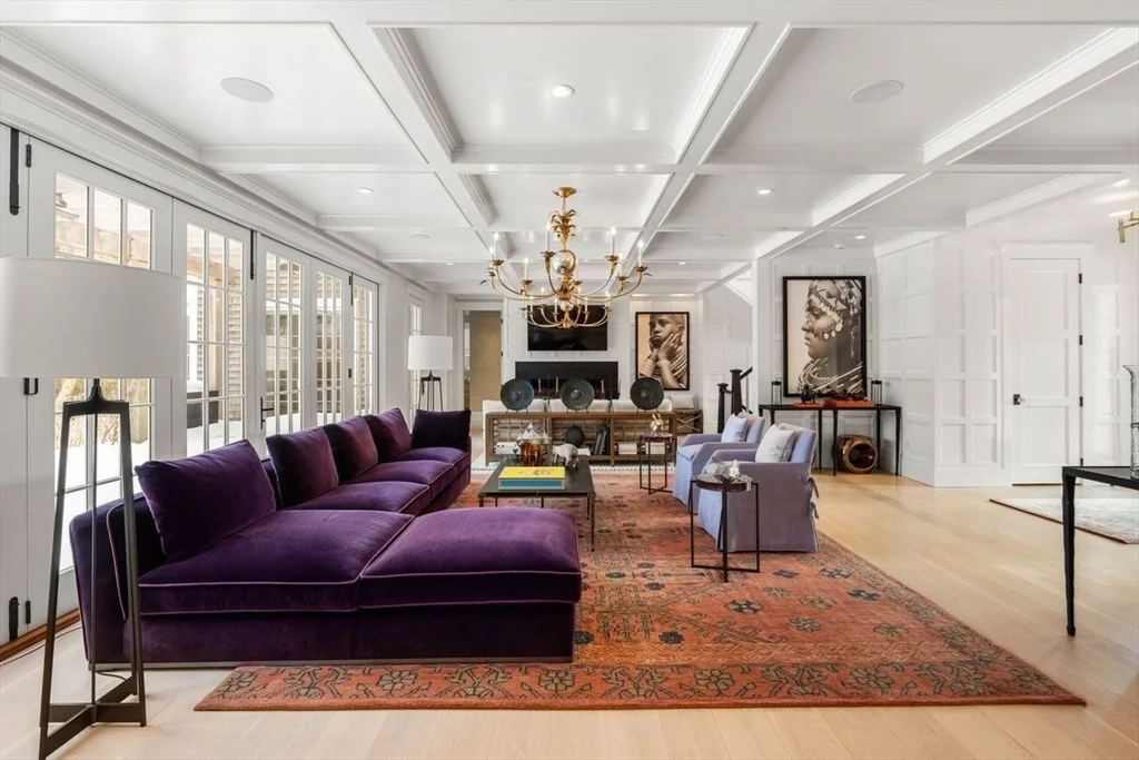 34 Brewster Rd, Monomoy