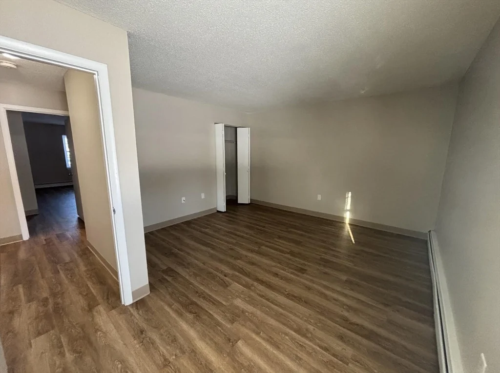 65 Frank's Ln, Hanover