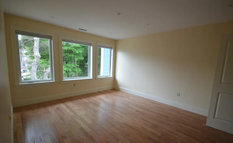 122 Tremont St, Brighton