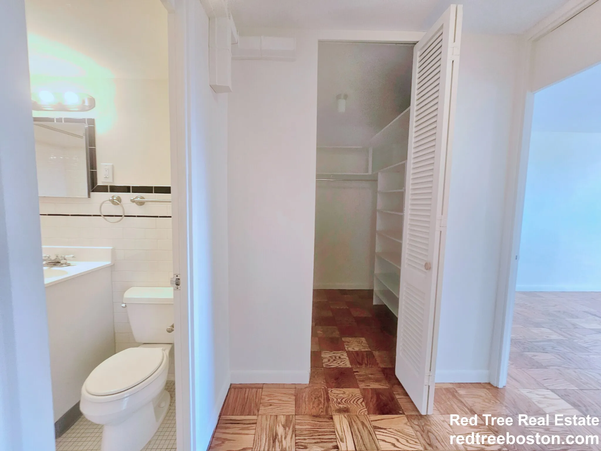 101 Monmouth St, Longwood