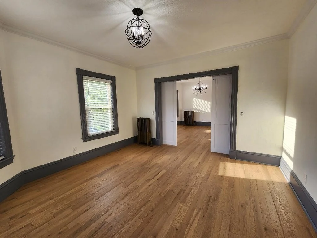 105 E Main St, Orange