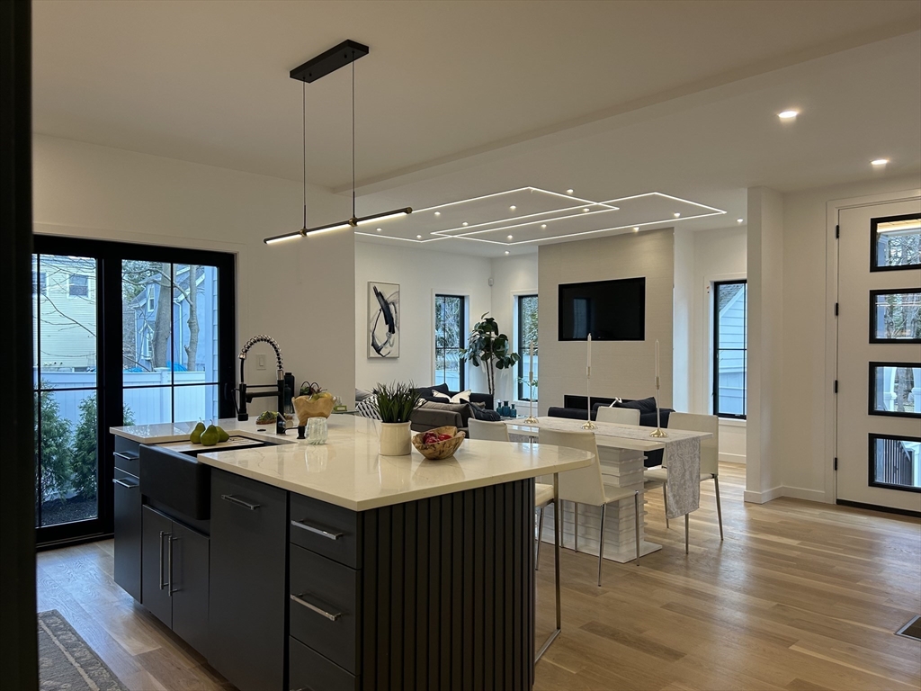 34 Lincoln St, Needham