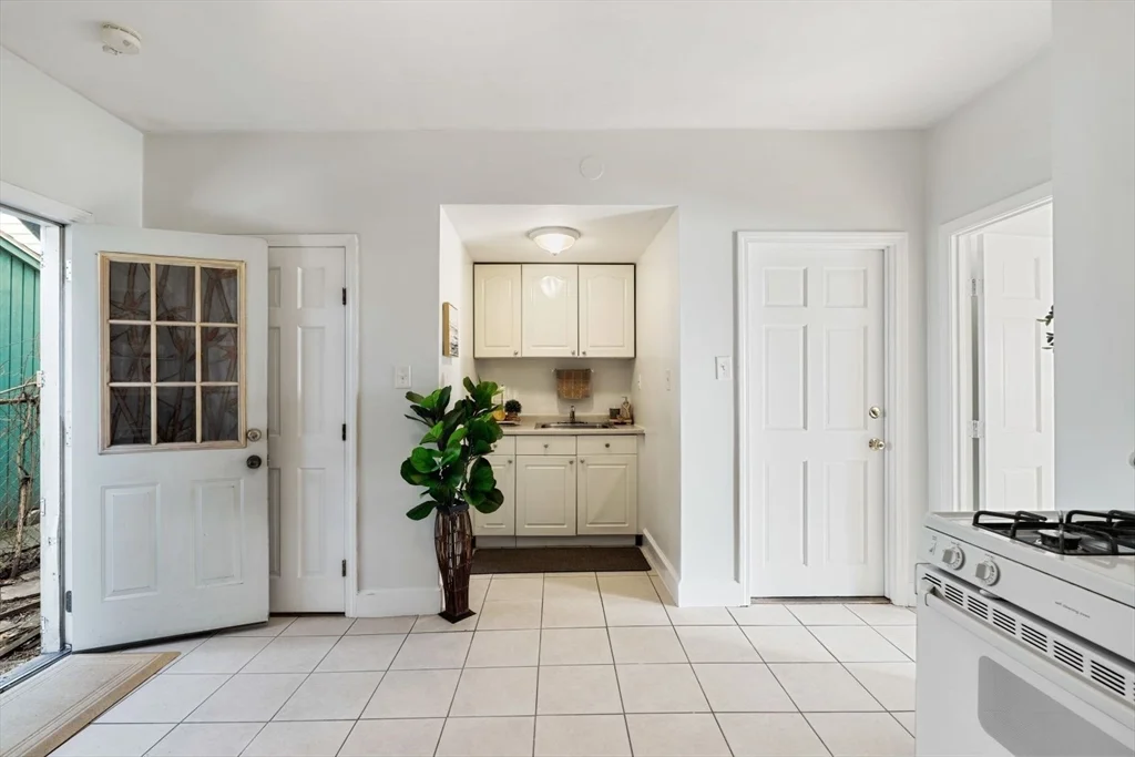 377 Dorchester St, South Boston