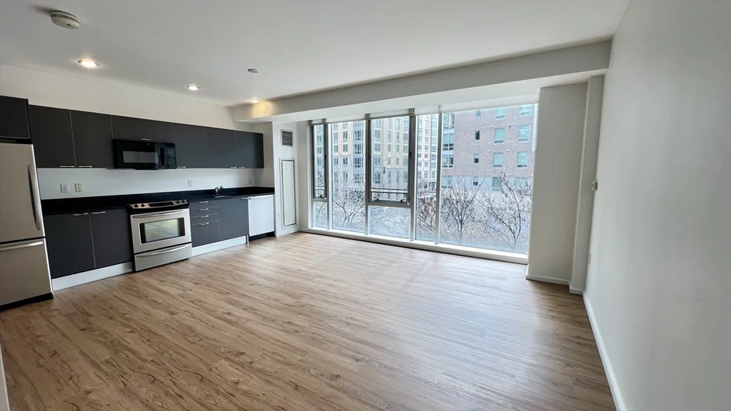 2 Earhart St, East Cambridge