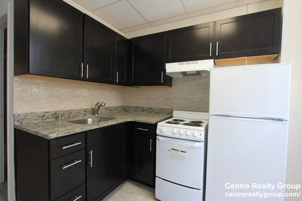 62 Boylston St, Downtown