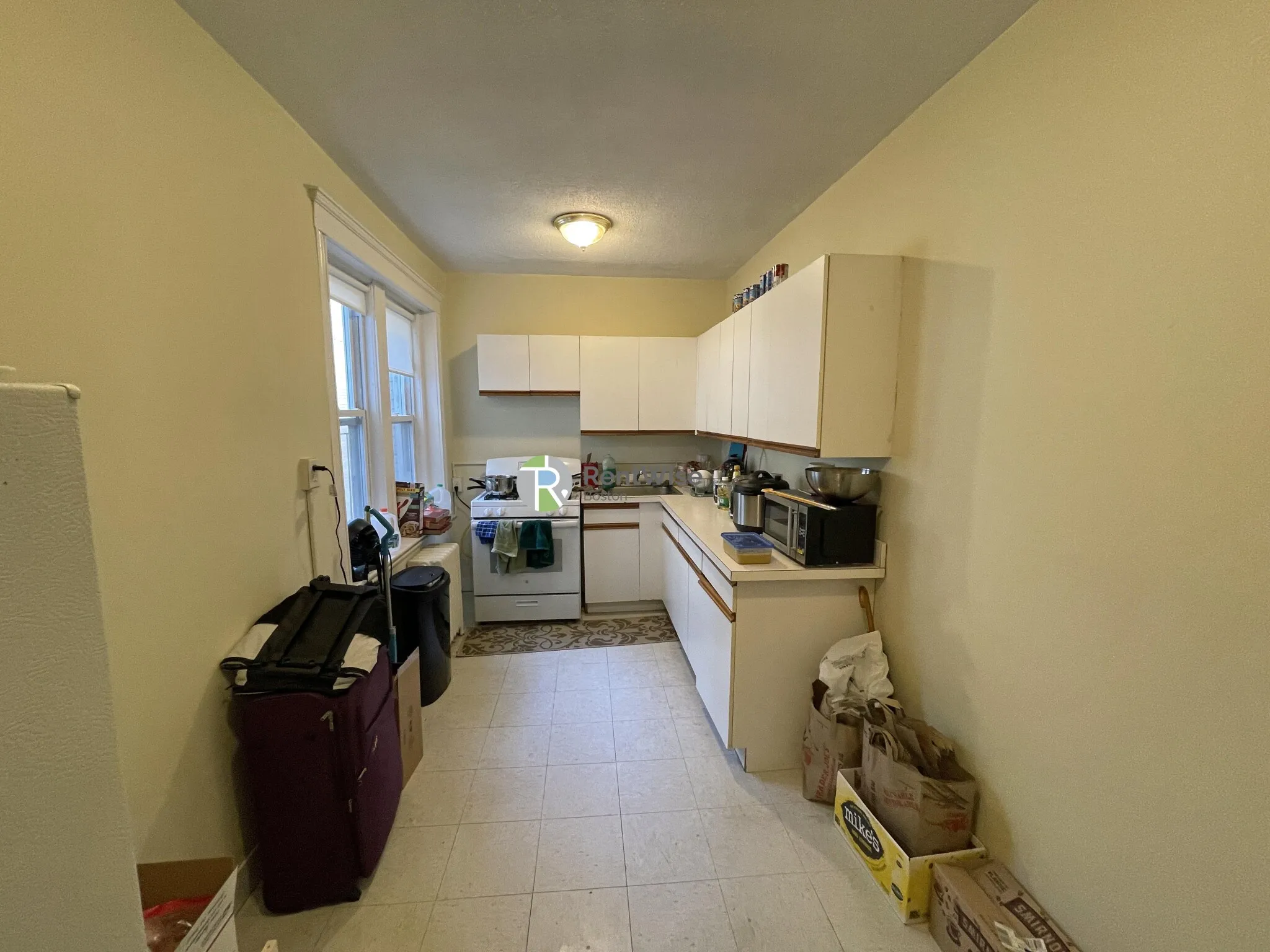 47 Linden St, Allston