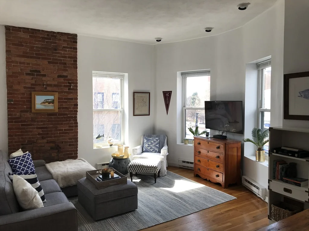 532 Tremont St, South End