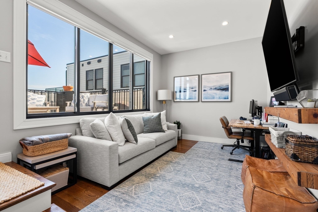 530 E 3rd St, South Boston