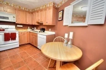 295 Lynn Shore Dr, Swampscott