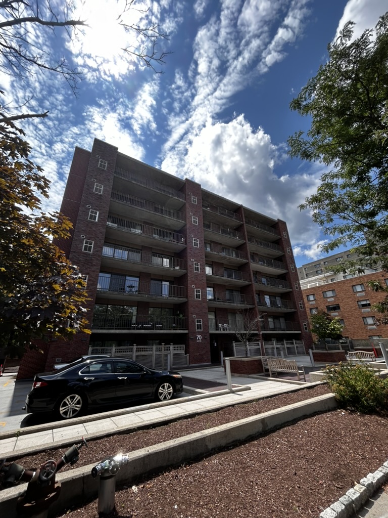 70 Centre St, Coolidge Corner