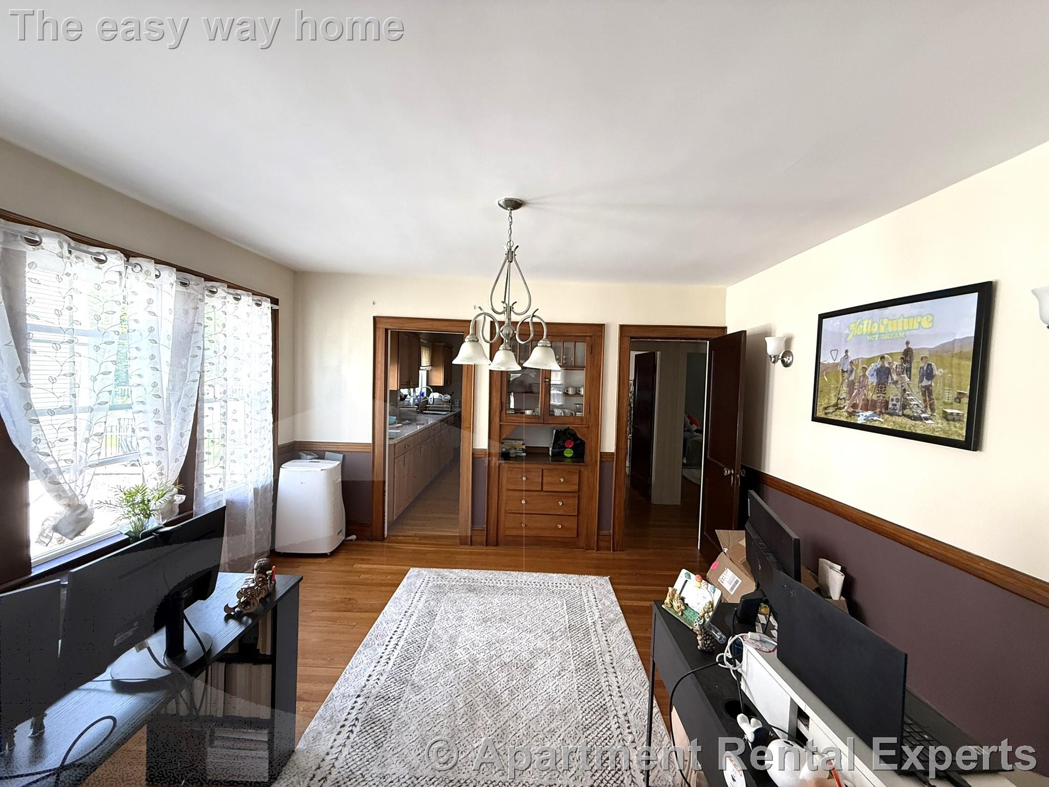 53 Forest St, Medford Square