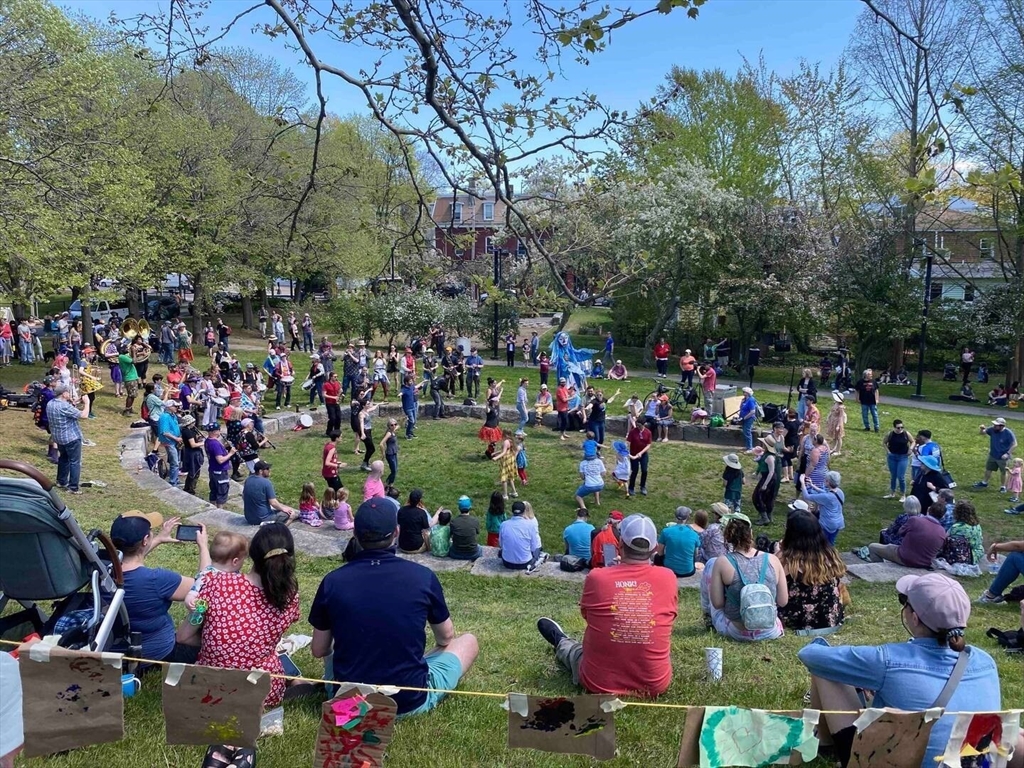 21 Edge Hill St, Jamaica Plain