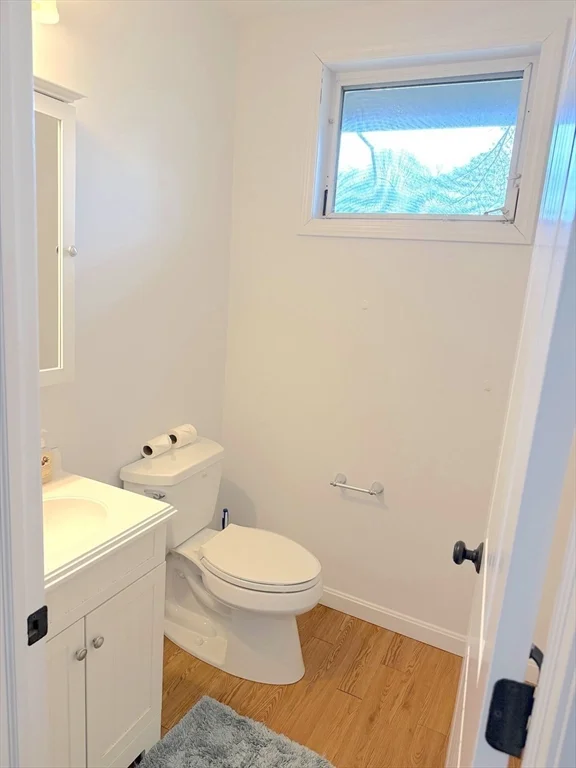 2 Wildflower Ln, Wayland