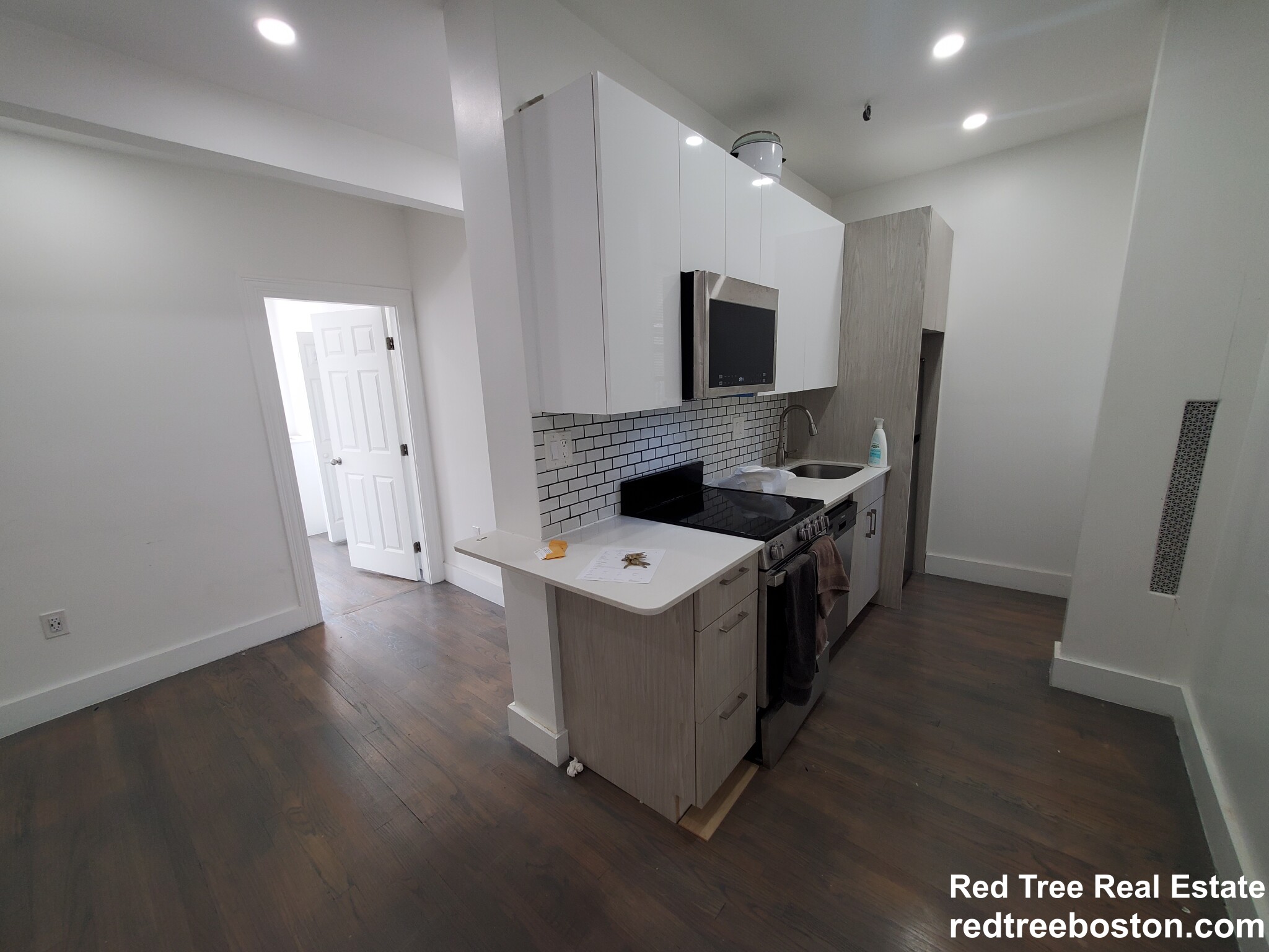 11 Peterborough St, Fenway