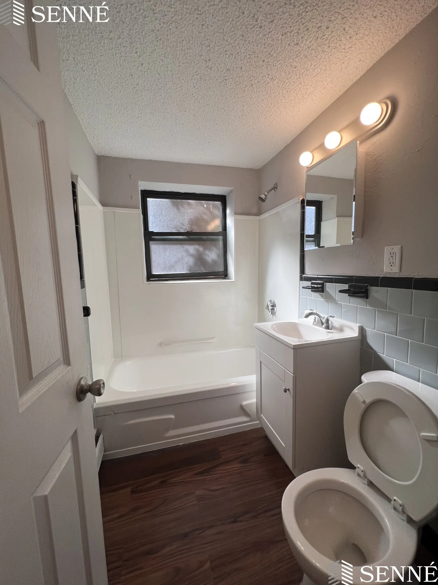 48 A Harvard Ave, Harvard Avenue