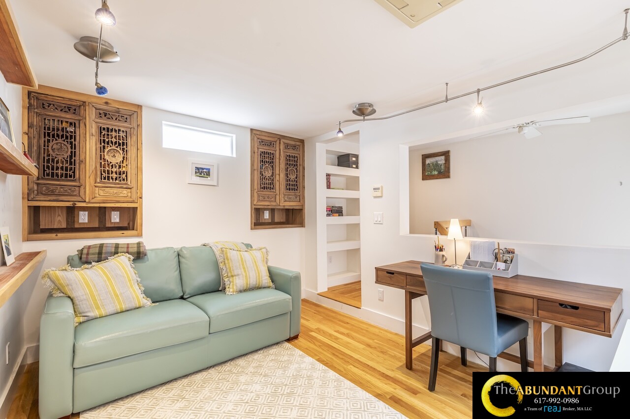 54 Trowbridge St, Mid-Cambridge