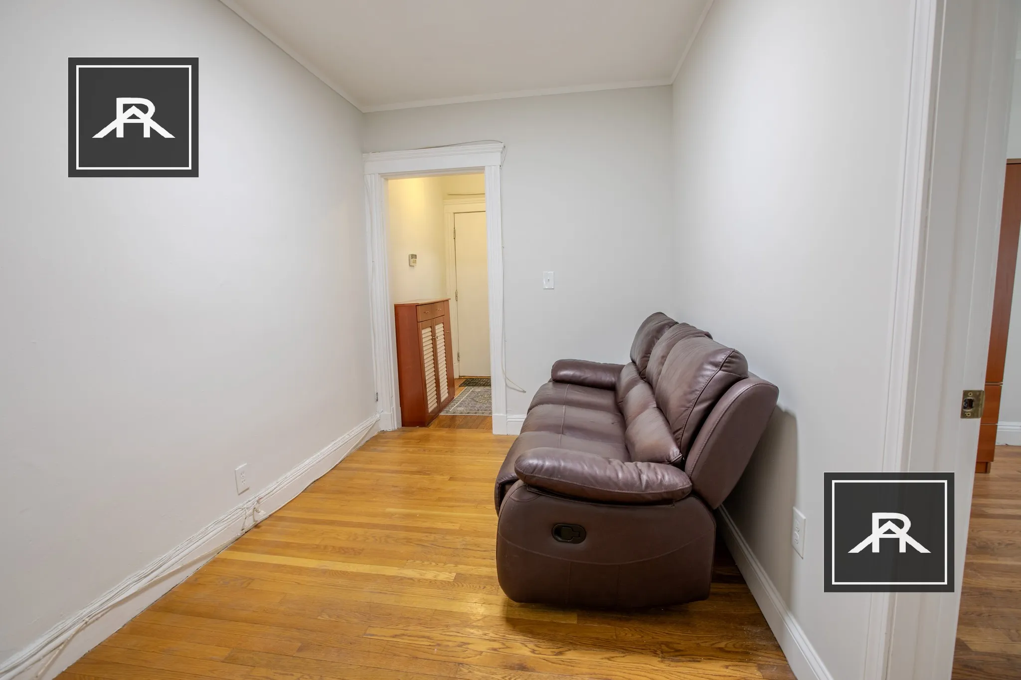 28 Quint Ave, Allston