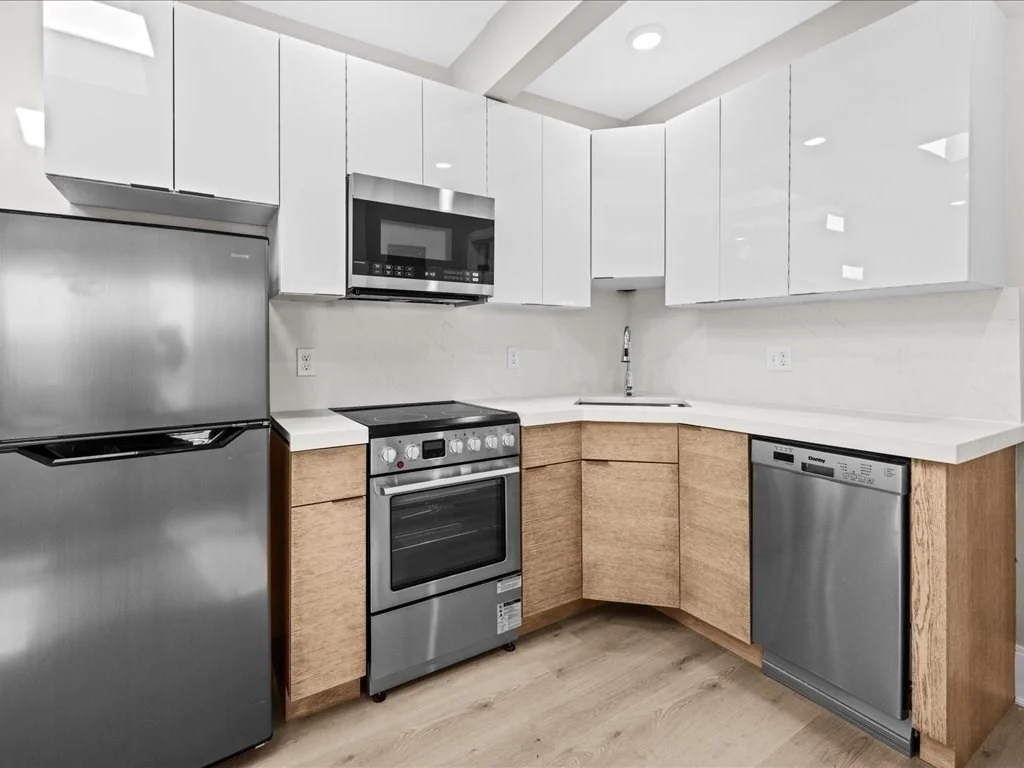 87-89 Malden, Everett