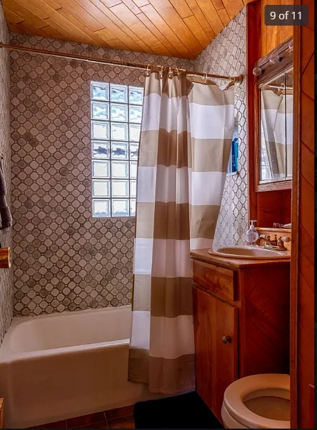 114 Elm St, The Port