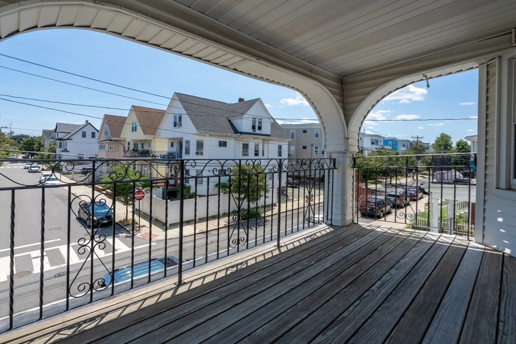 62 Vernal St, Everett