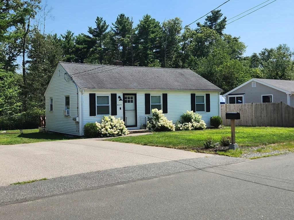 429 Forest St, Rockland