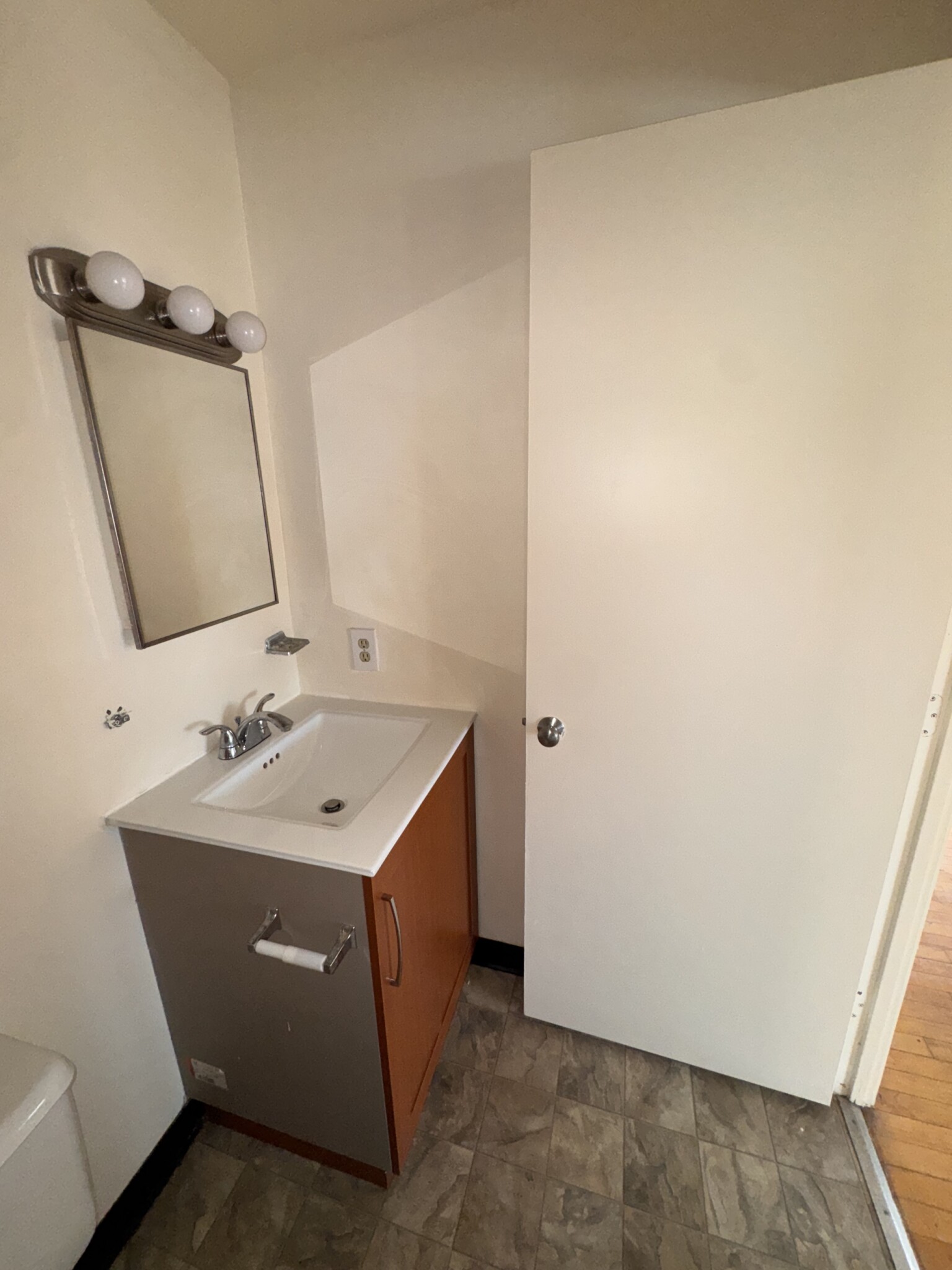 65 Harrison Ave, Chinatown