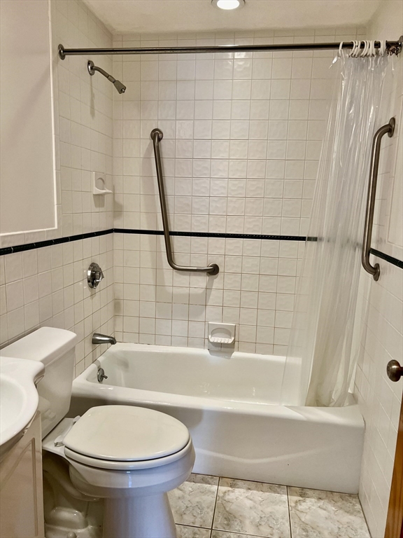 200 Park Terrace Dr, Stoneham