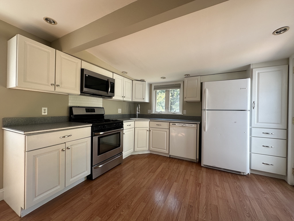 23 Safford St, Quincy