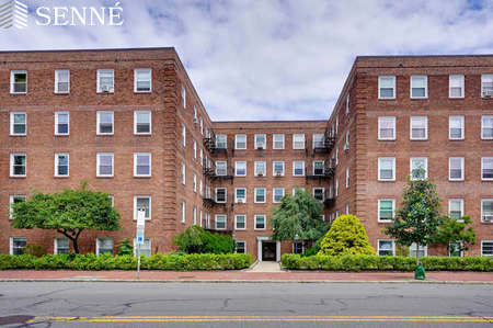 395 Broadway, Mid-Cambridge