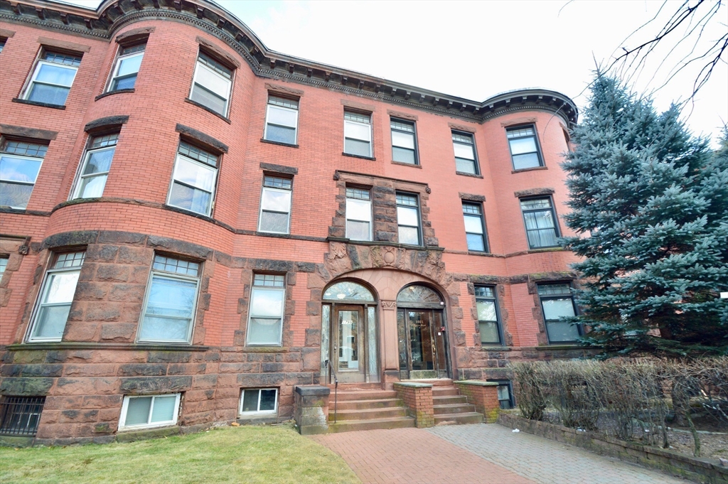 1801 Beacon St, Brookline