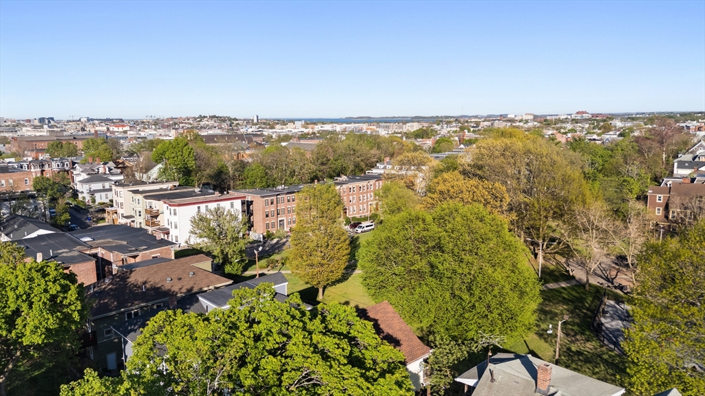 86 Winthrop St, Roxbury