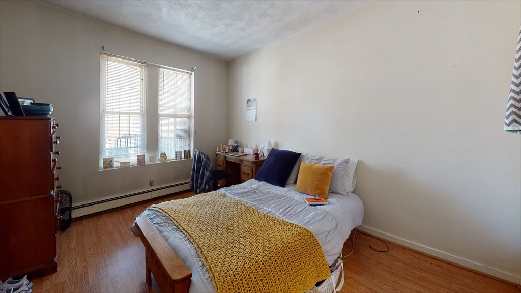 18 South Huntington Ave, Jamaica Plain