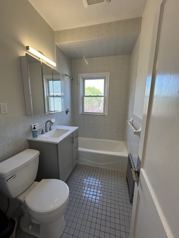 35 Leniston, Roslindale