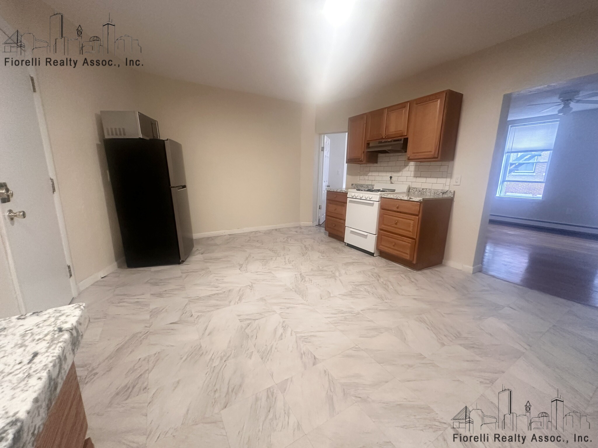 39 Charter St, North End