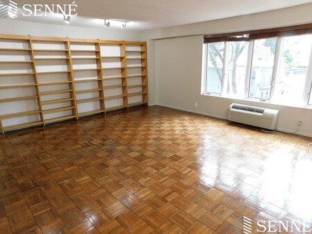 19 Chauncy St, Neighborhood Nine