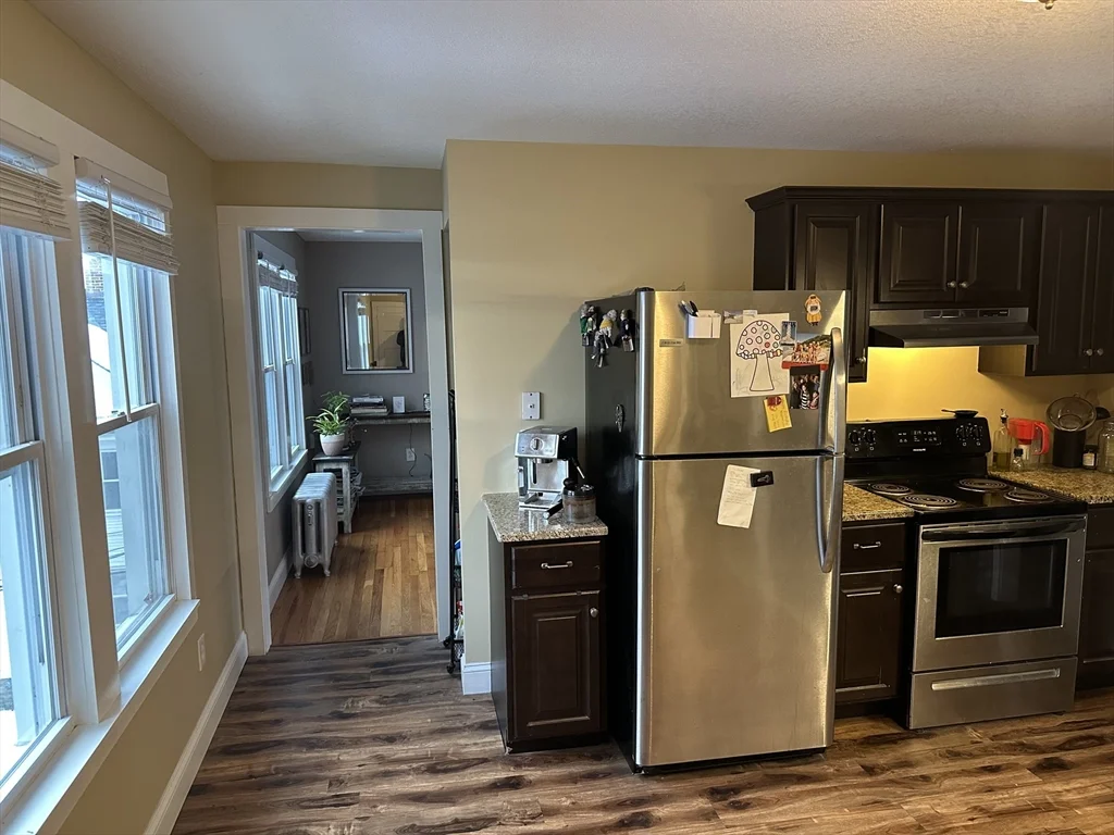 17 Leclair Terr, Chicopee