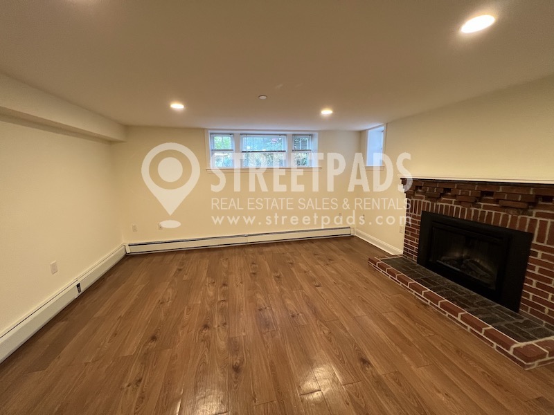 55 Langdon St, Neighborhood Nine