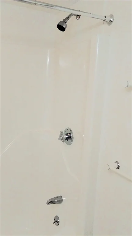 48 Forest St, Medford