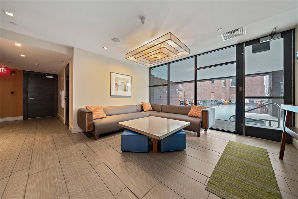 45 Province St, Midtown