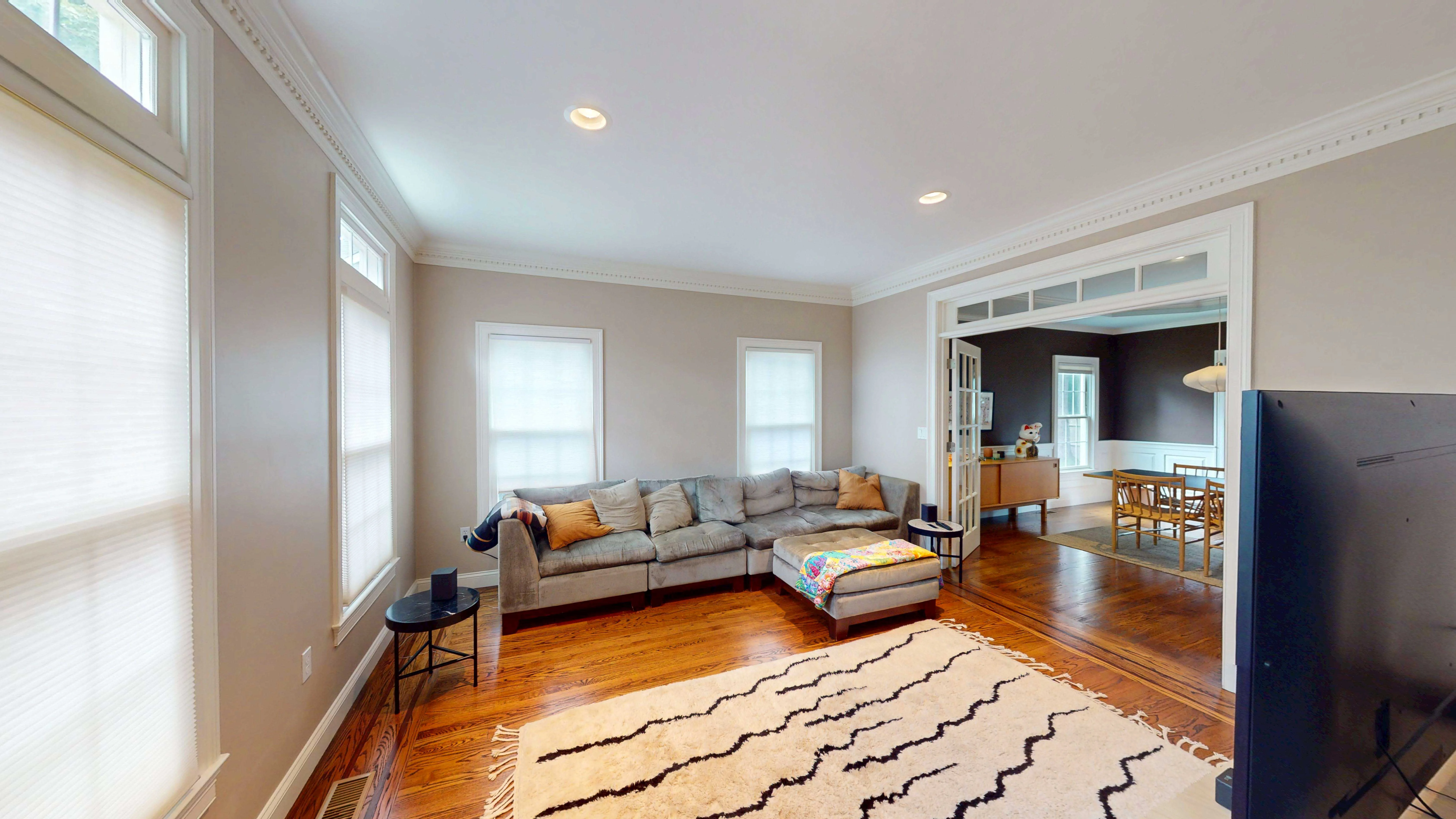 27 Mellon Rd, Wellesley